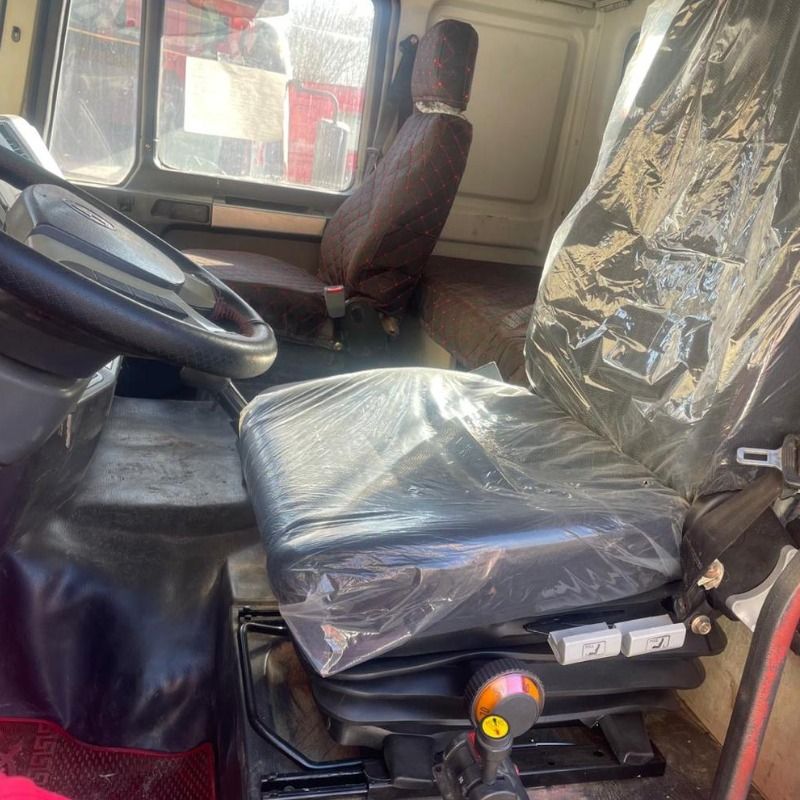 Used Shacman F3000 High Roof Truck