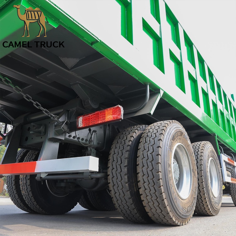 Camion à benne basculante Howo 8x4