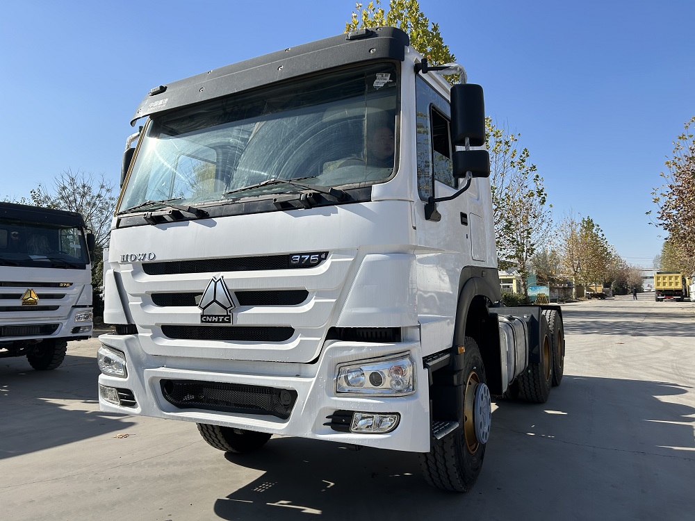 10 Təkərli Traktor Sinotruk Howo