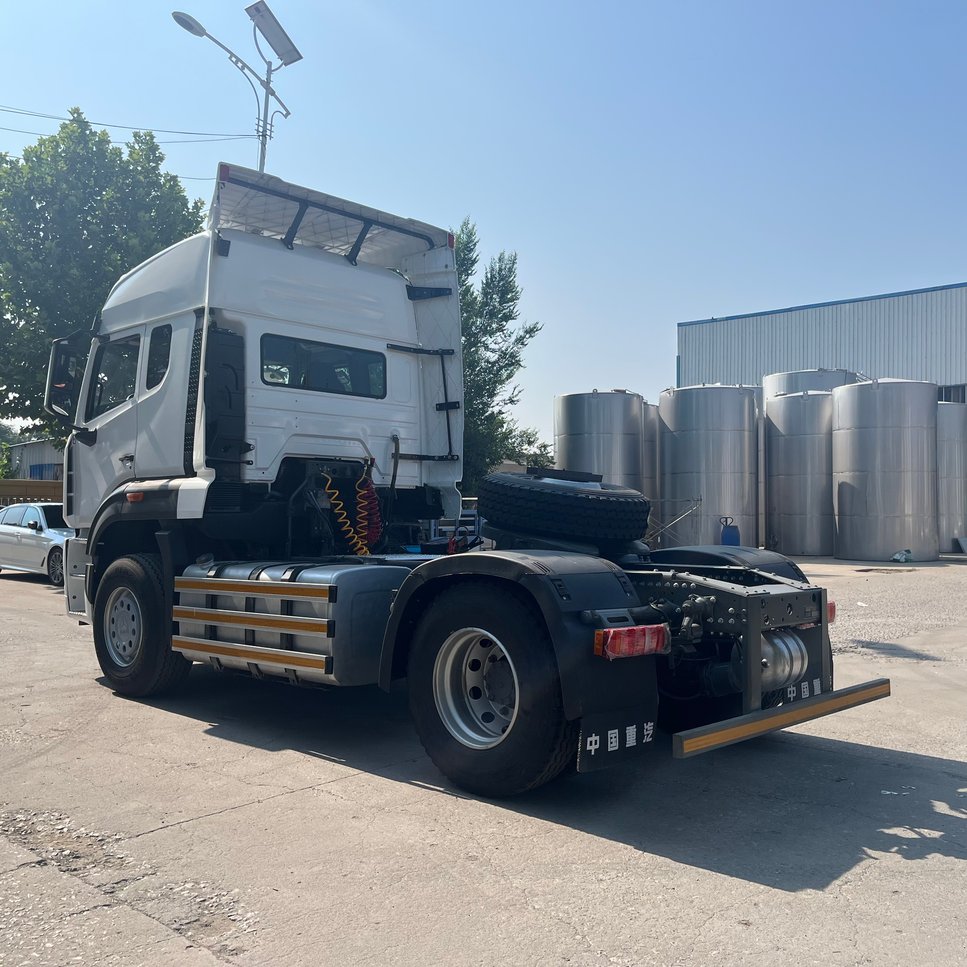 Седельный тягач Sinotruk Howo NX 4x2