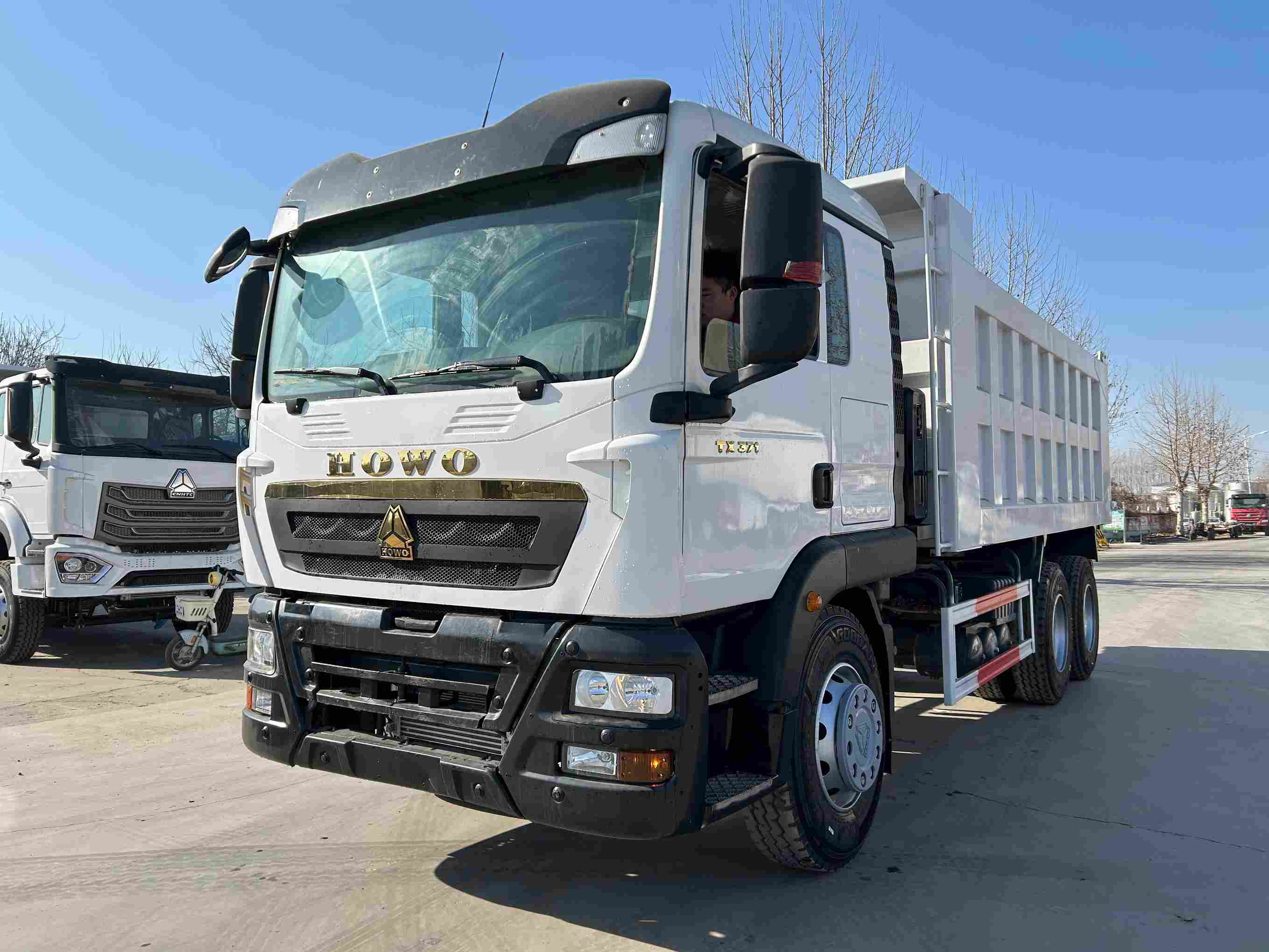Sinotruk Howo TX 6x4 damperli yük maşını
