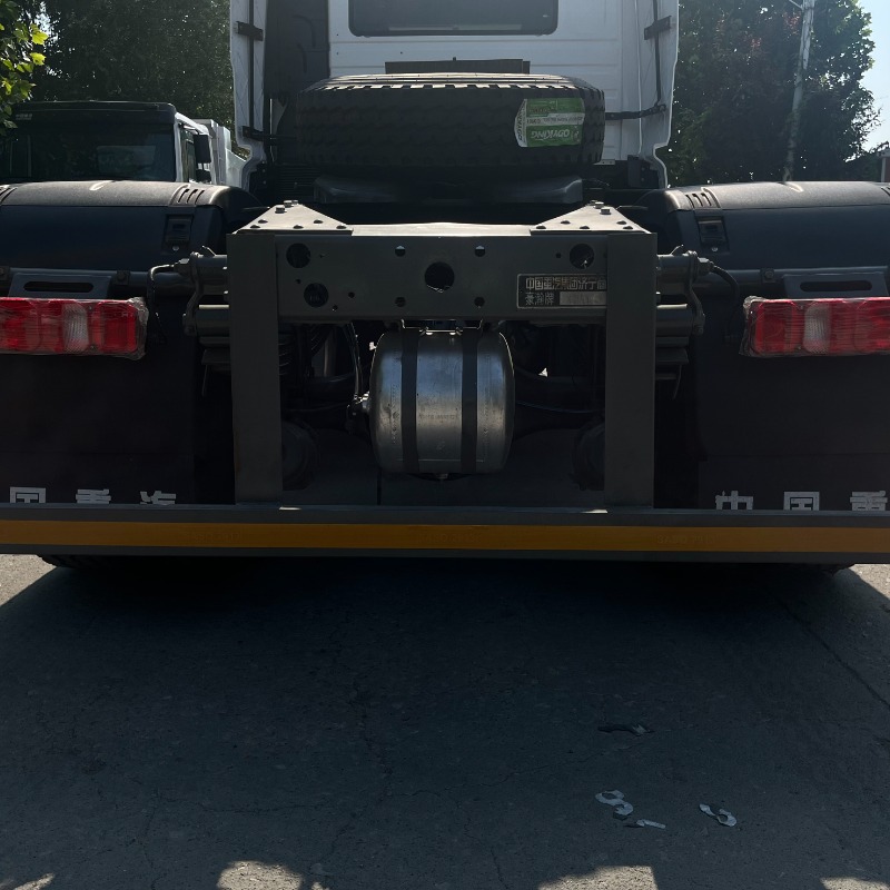 Howo Nx 4x2 Tractor Truck.jpg Howo Nx 4x2 Tractor Truck.jpg