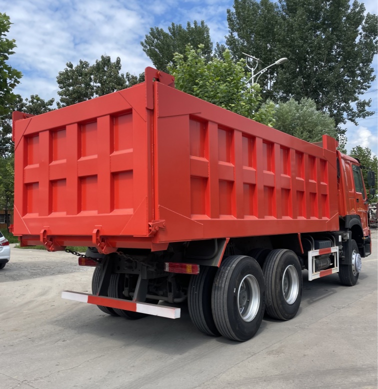 Utilisé Sinotruck Truck