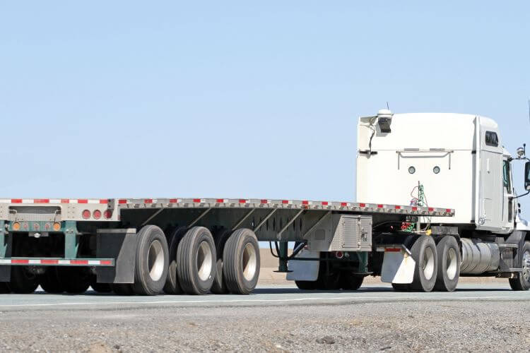 შეიძინეთ ბრტყელძირიანი ნახევრადმისაბმელი Truck Factory-დან.jpg