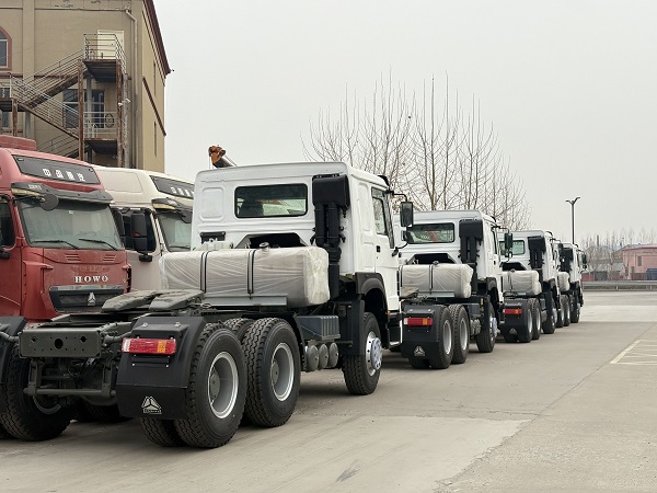 подержанный тягач Howo