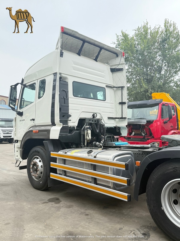 Camião tractor Howo NX 4×2
