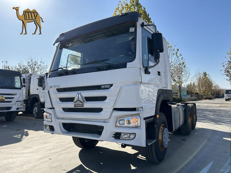 Howo 6*4 Traktor.jpg