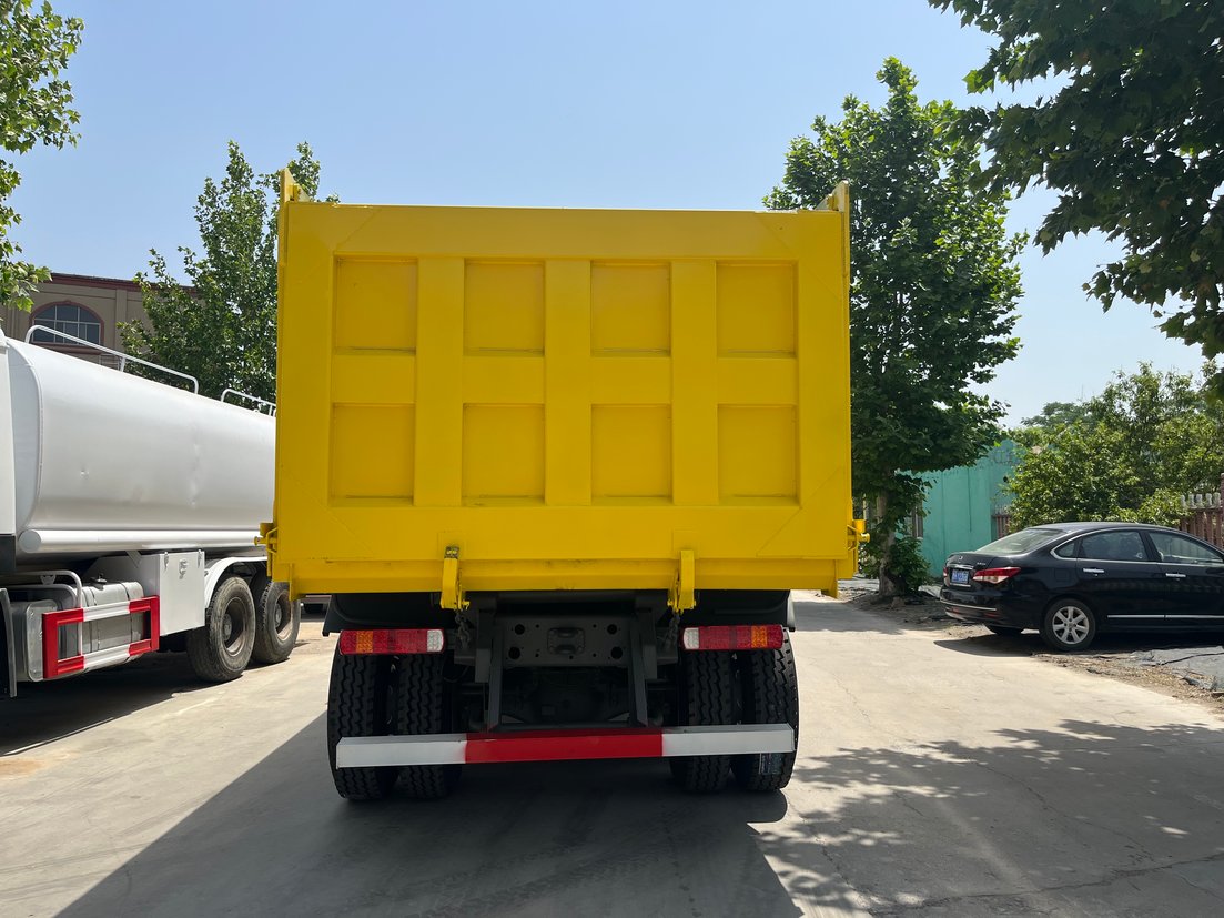 Camião basculante HOWO 6x4