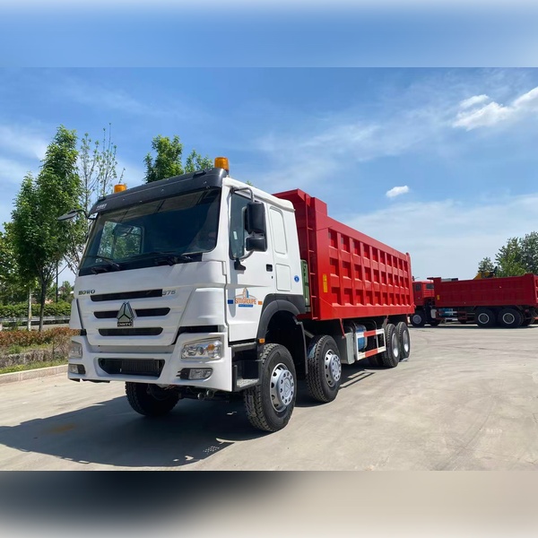 İstifadə olunmuş Howo 8x4 özüboşaltma maşını