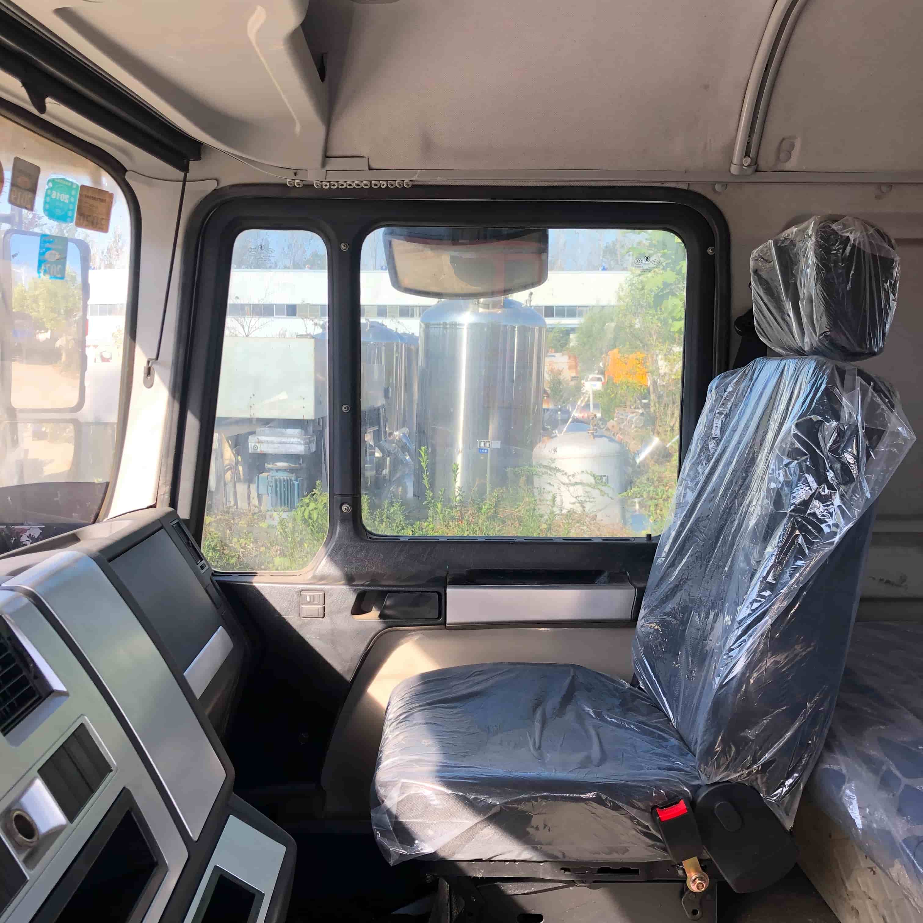 شاحنة جرار شكمان 6x4