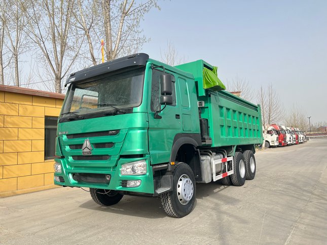 Used Sinotruk Howo Dump Truck 10 Tires
