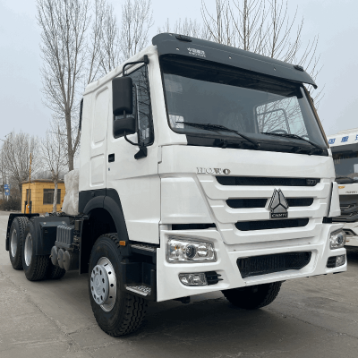 Использовал тракторный грузовик