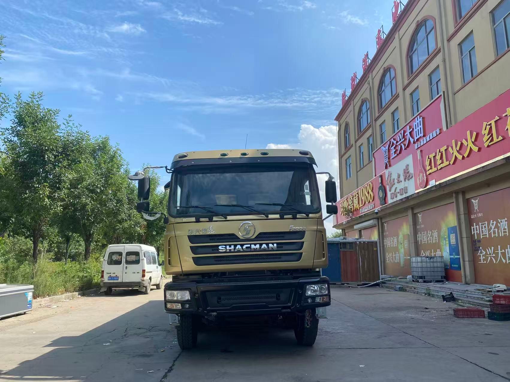 SHACMAN 8x4 Yük Maşını
