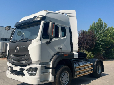 Camión tractor HOWO Nx 4x2