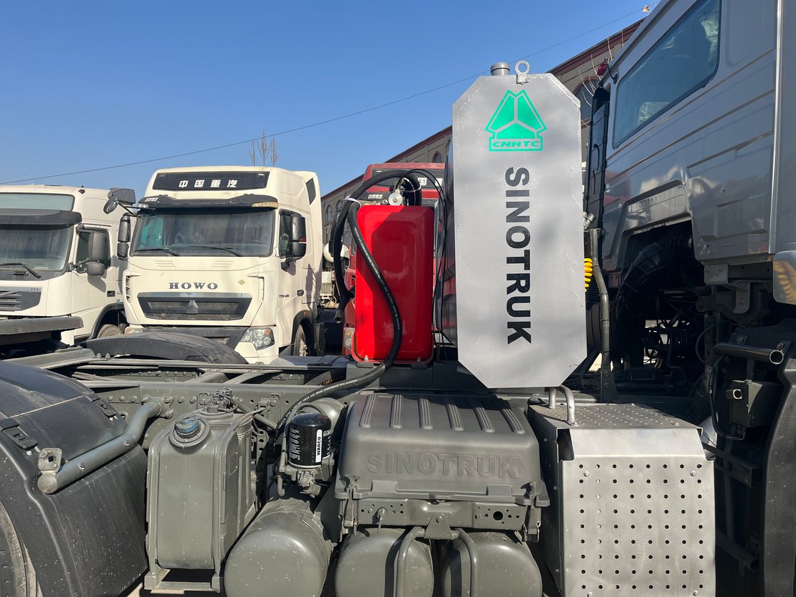 howo nx trailer head truck