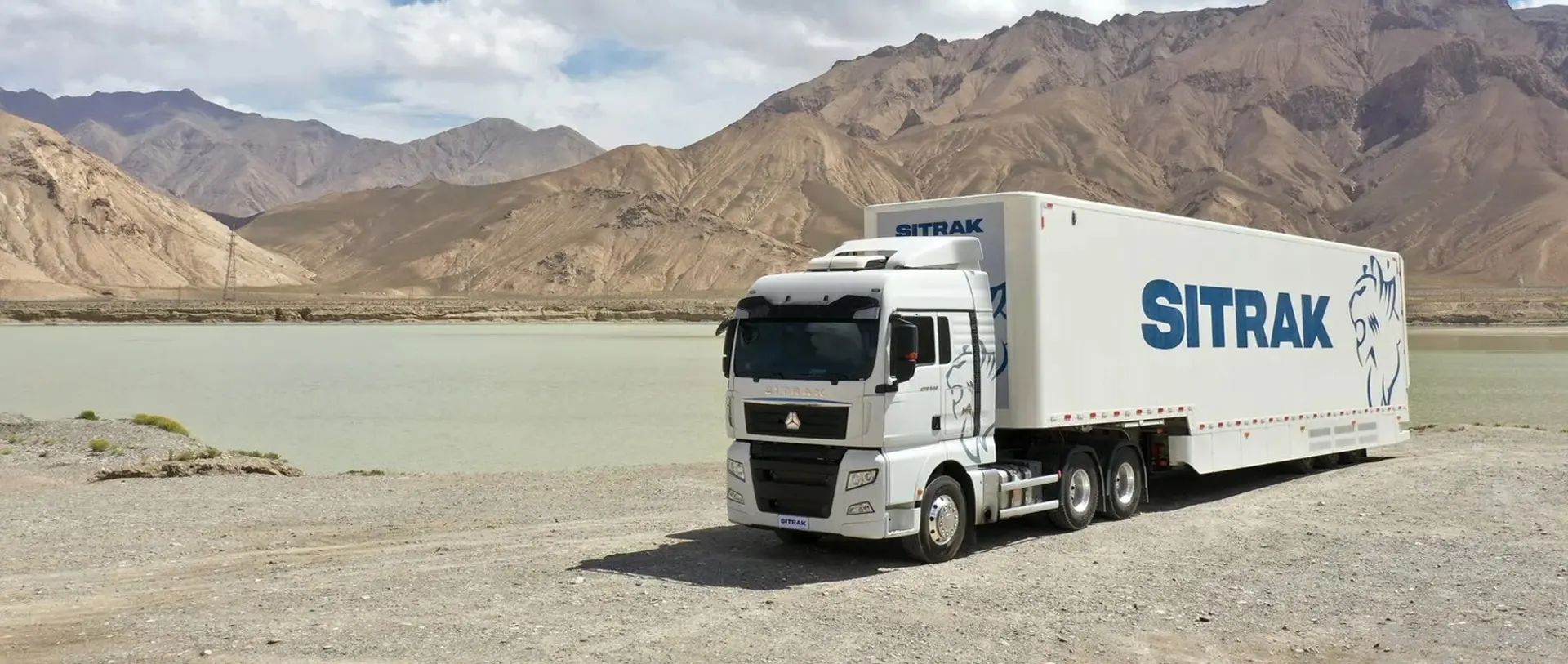 10 pneus pour camion benne Howo