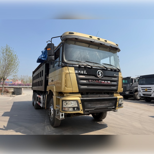 شاحنة قلابة مستعملة من طراز شاكمان F3000 6X4