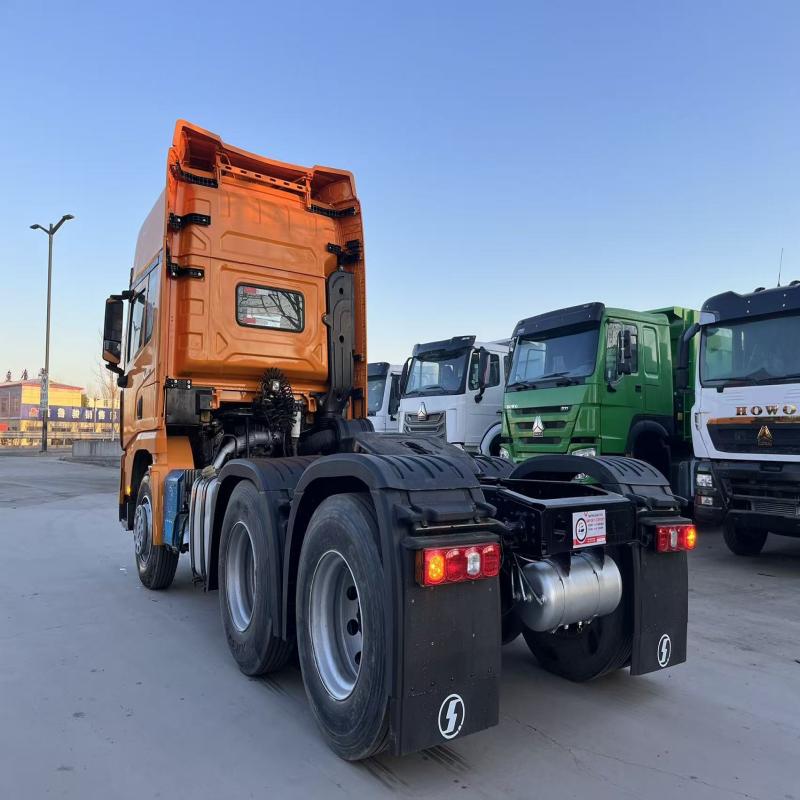 Ağır yük daşımaları üçün SHACMAN X3000 6x4 traktor yük maşınının ağır yük şassisi və arxa aksı