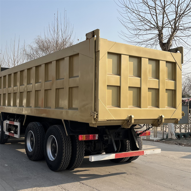 Camión volquete de 371 hp