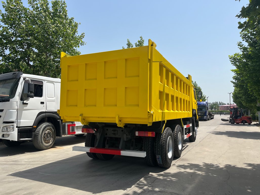 Camião basculante HOWO 6x4