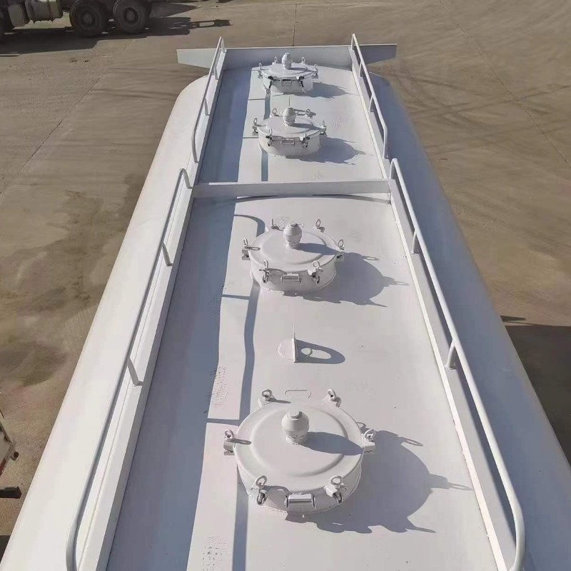 Использованный грузовик-цистерна Howo