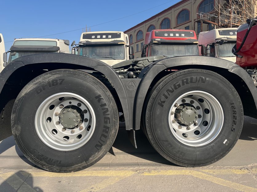 howo nx trailer head truck