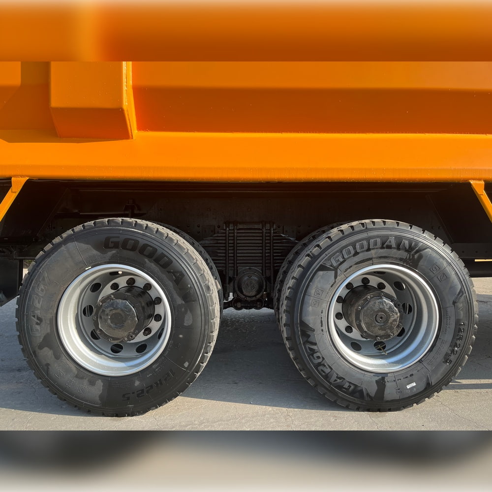 Camión volquete Shacman F3000 U