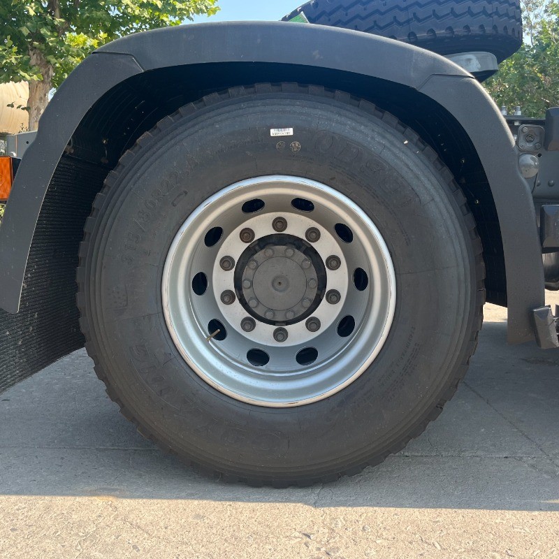 Howo Nx 4x2 Tractor Truck.jpg Howo Nx 4x2 Tractor Truck.jpg