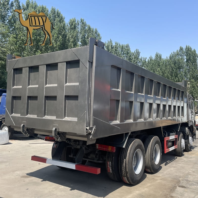 Howo 8*4 Dump Truck 12 Tyres