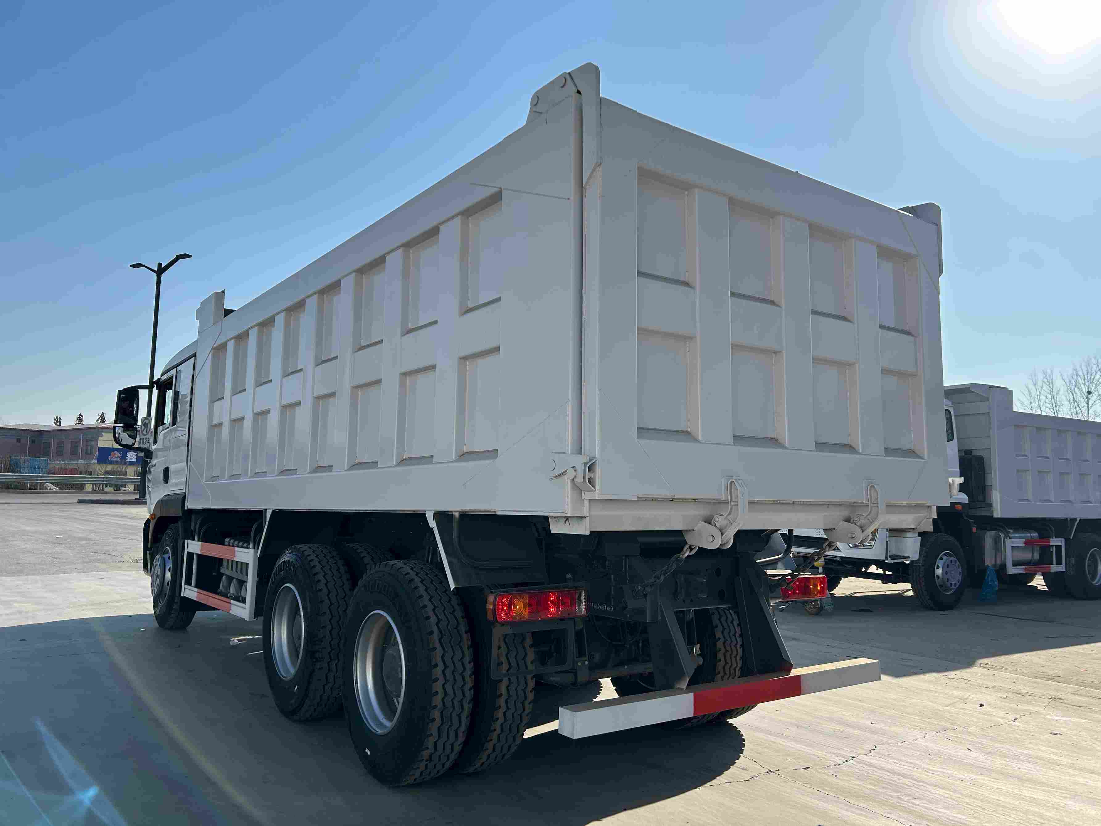 Sinotruk Howo TX 6x4 damperli yük maşını