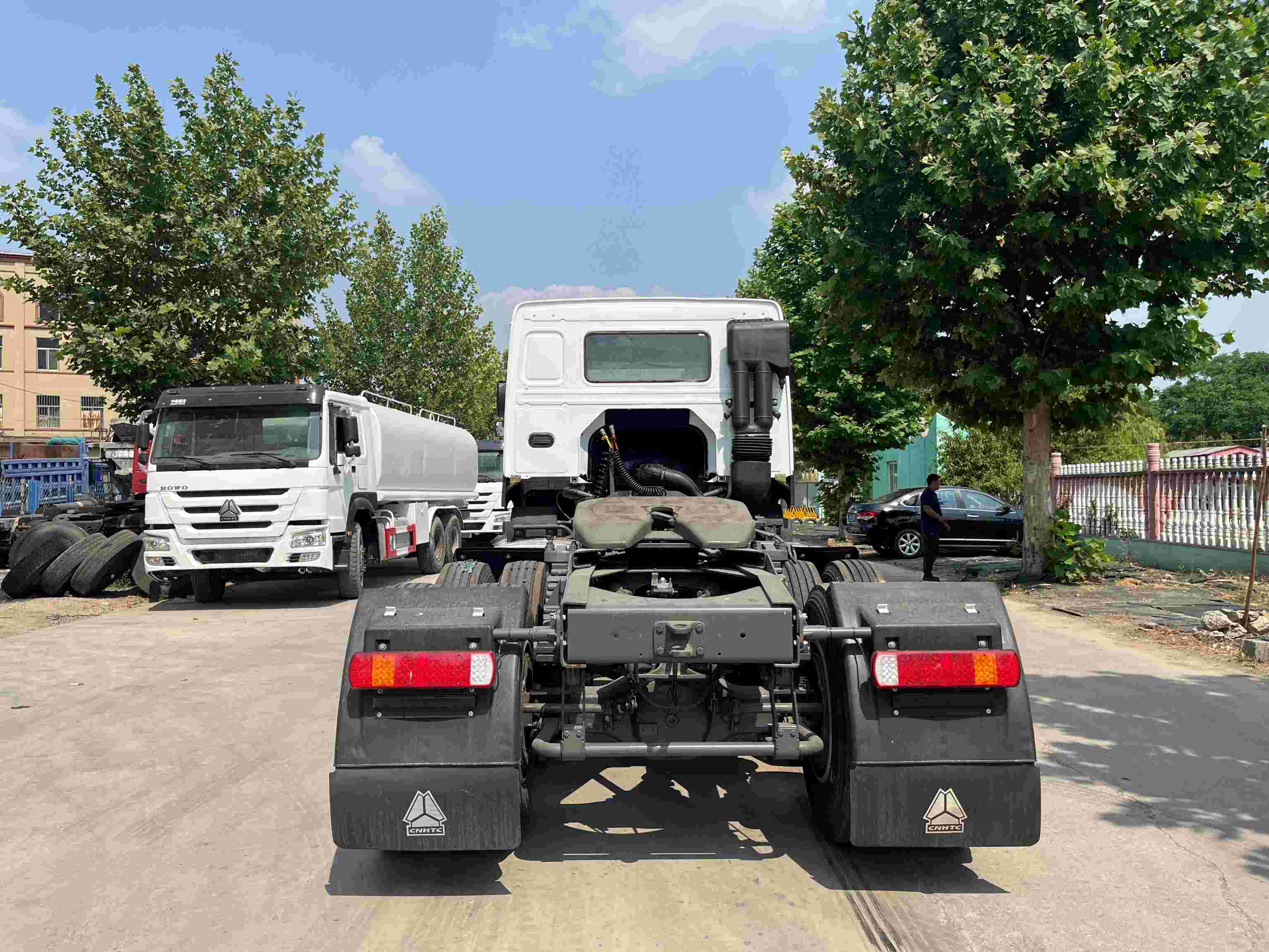 HOWO 6X6 Used Tractor Truck
