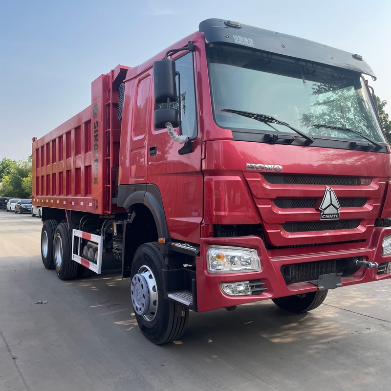 Camión volcado usado Howo