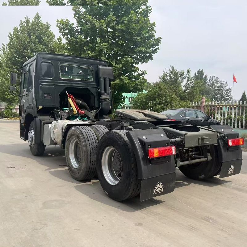 İstifadə olunmuş Howo 10 Təkər Yük Maşının Başlığı
