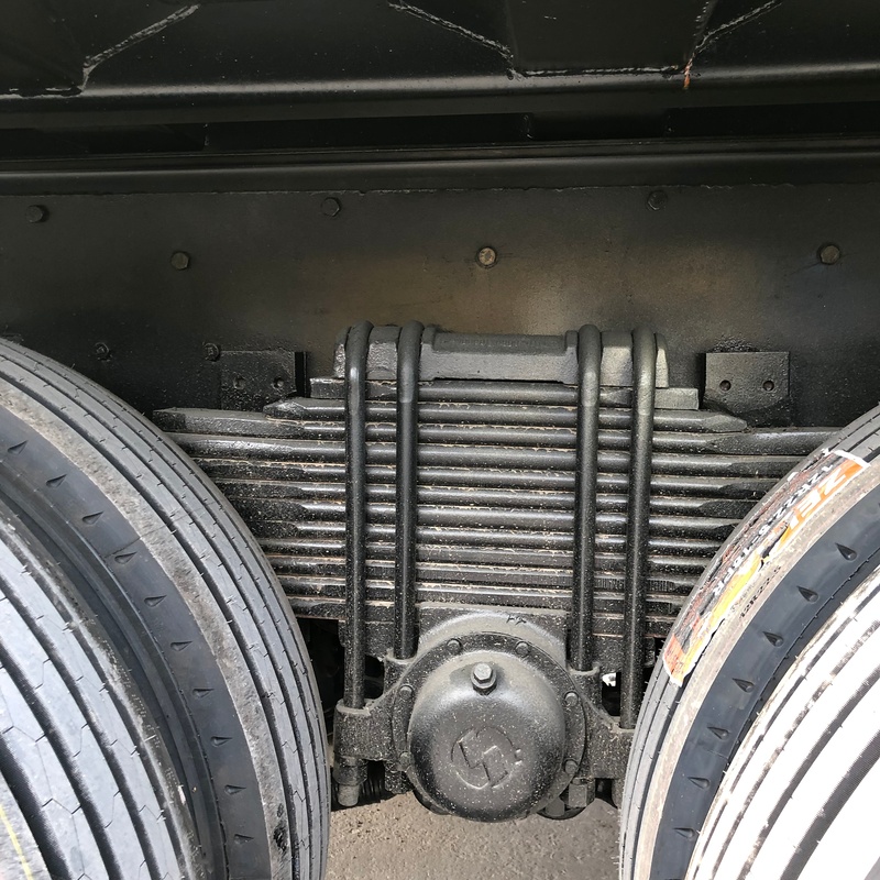 Camión volquete Shacman 6x4 usado