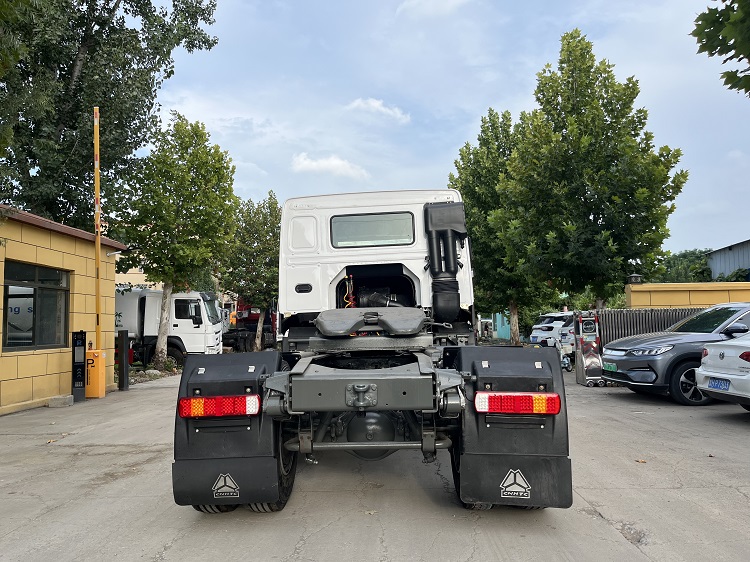 Седельный тягач Howo 4×2 б/у