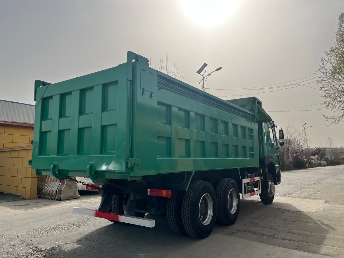 Used Sinotruk Howo Dump Truck 10 Tires