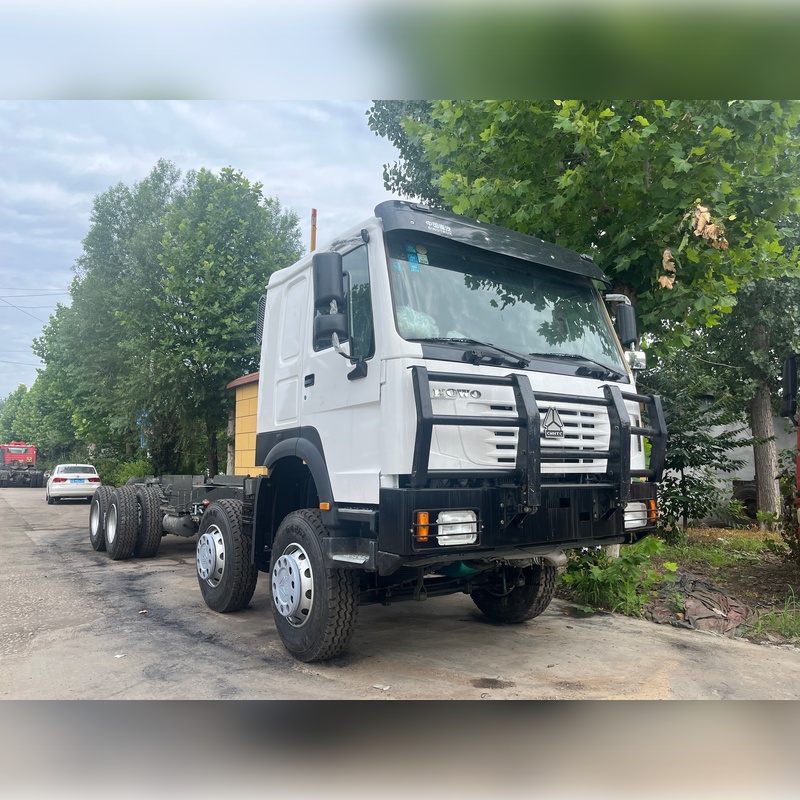 Б/у шасси грузового автомобиля Howo 8x4