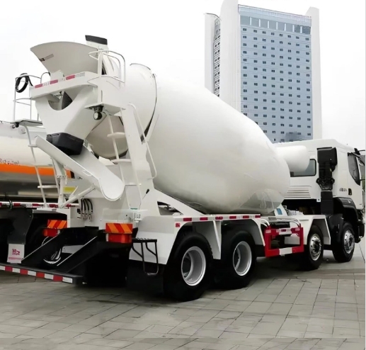HOWO 8X4 Mixer Truck