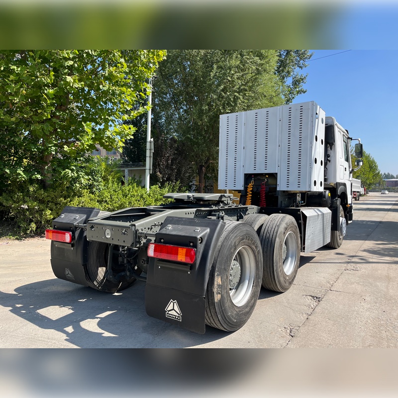 Camión tractor Howo CNG