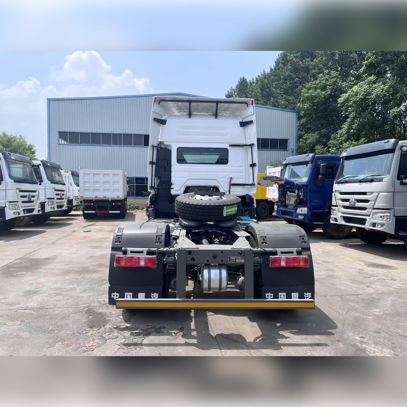 Camião tractor Howo NX 4x2 usado