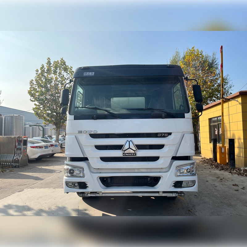 HOWO Water Bowser Truck