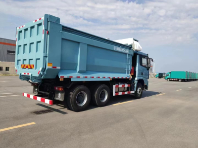 U-ფორმის-ნაგავსაყრელი-სხეული-აფრიკა