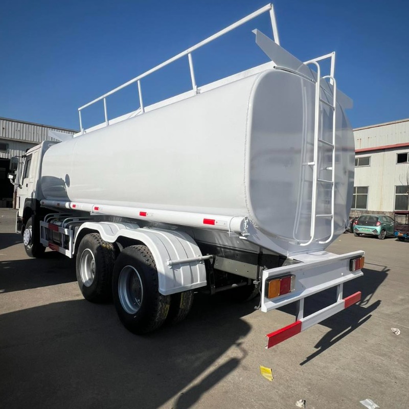 Использованный грузовик-цистерна Howo