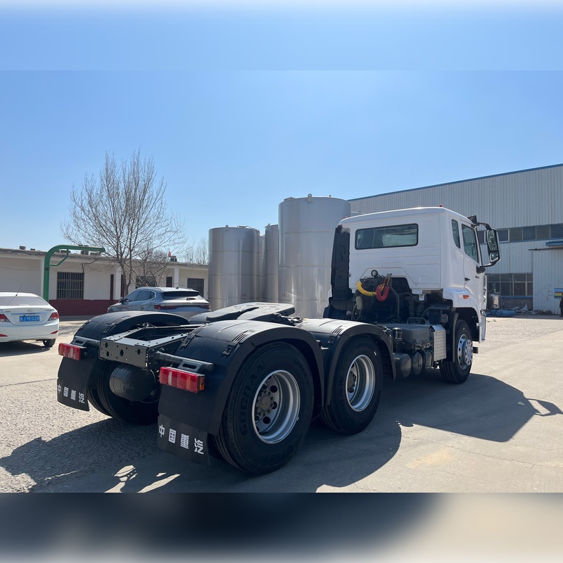 شاحنة جرار Howo NX Hohan مستعملة