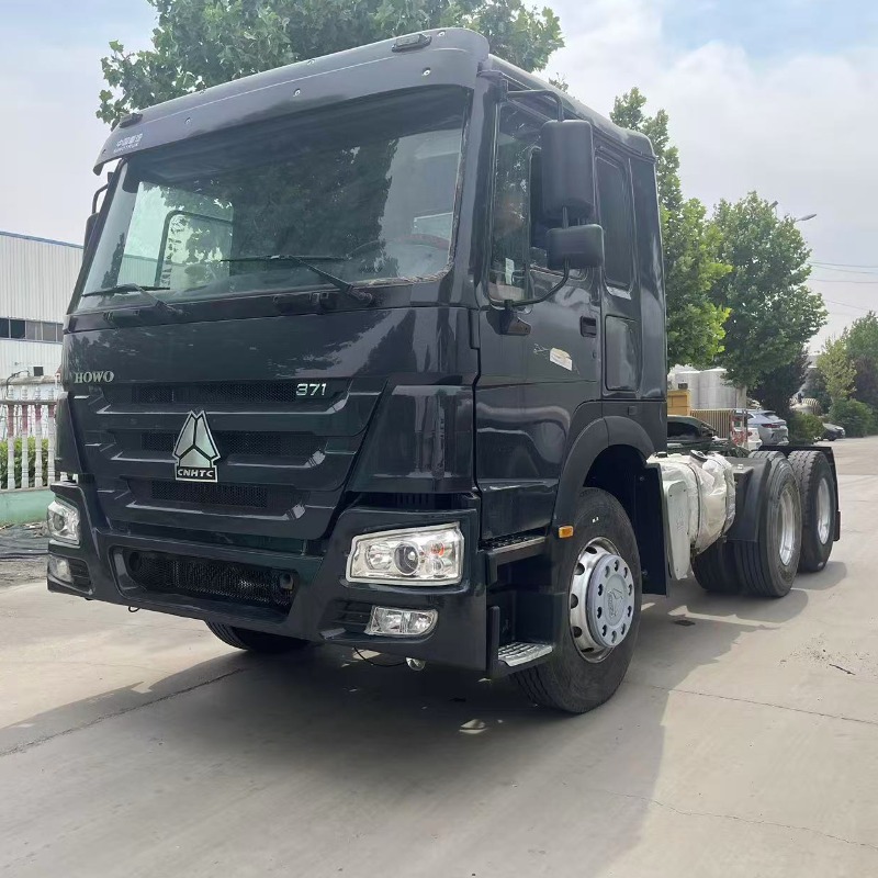 İstifadə olunmuş Howo 10 Təkər Yük Maşının Başlığı