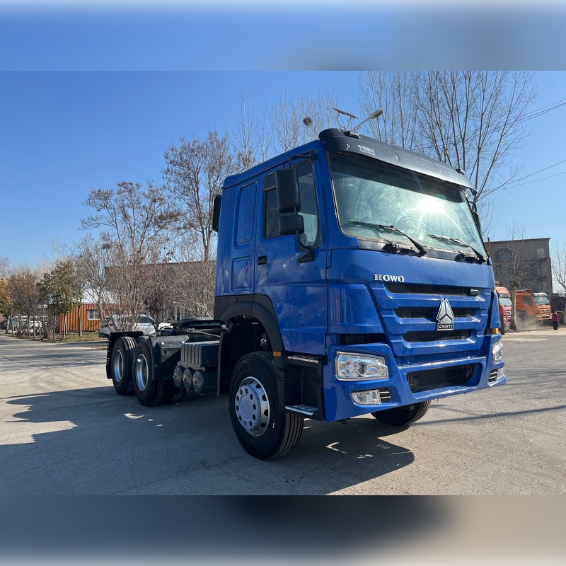 تستخدم شاحنة جرار Sinotruk 6x4