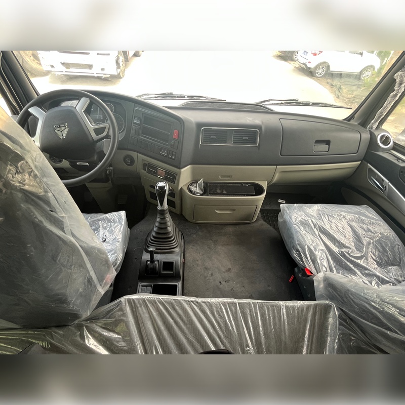 Б/у шасси грузового автомобиля Howo 8x4