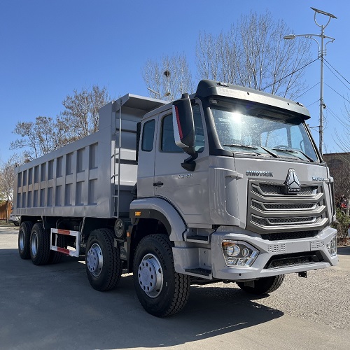 Используется самосвал Howo NX 8X4
