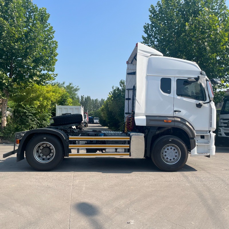 Howo Nx 4x2 Tractor Truck.jpg Howo Nx 4x2 Tractor Truck.jpg
