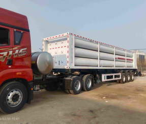 منصة أنابيب الغاز الطبيعي المضغوط